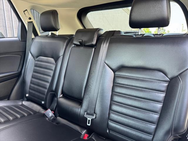 used 2023 Ford Edge car, priced at $21,889