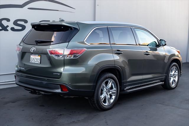 used 2014 Toyota Highlander car, priced at $18,744