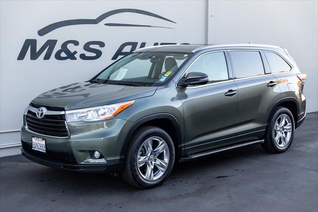 used 2014 Toyota Highlander car, priced at $18,744