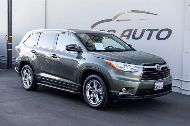 used 2014 Toyota Highlander car, priced at $18,744