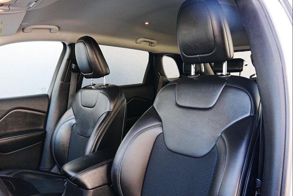 used 2020 Jeep Cherokee car, priced at $14,409