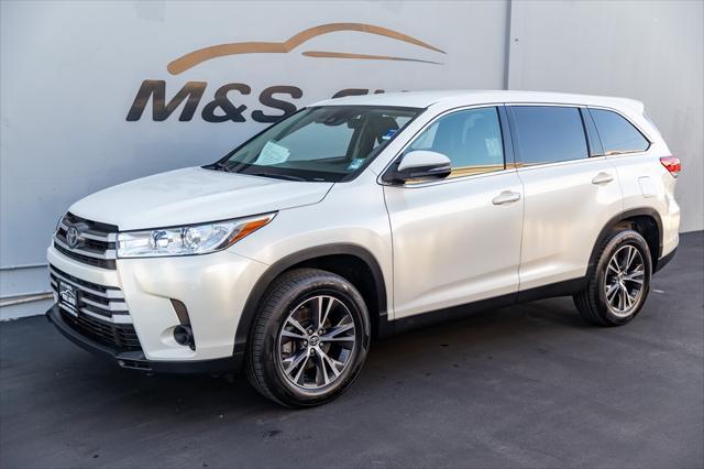 used 2019 Toyota Highlander car, priced at $21,799