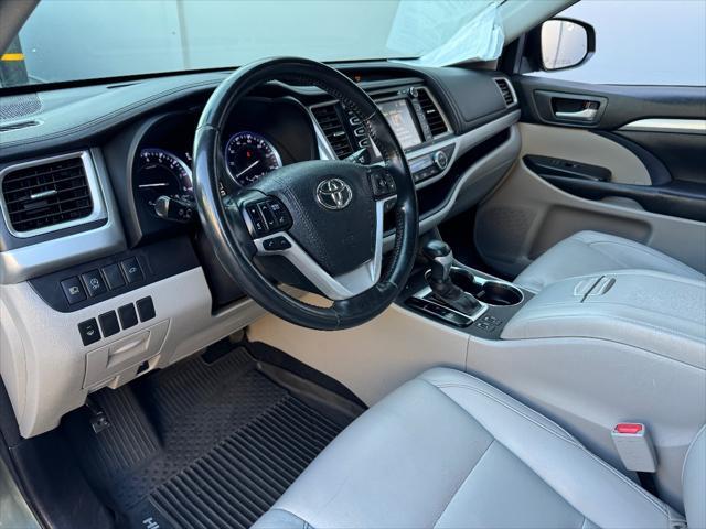 used 2018 Toyota Highlander car, priced at $23,449