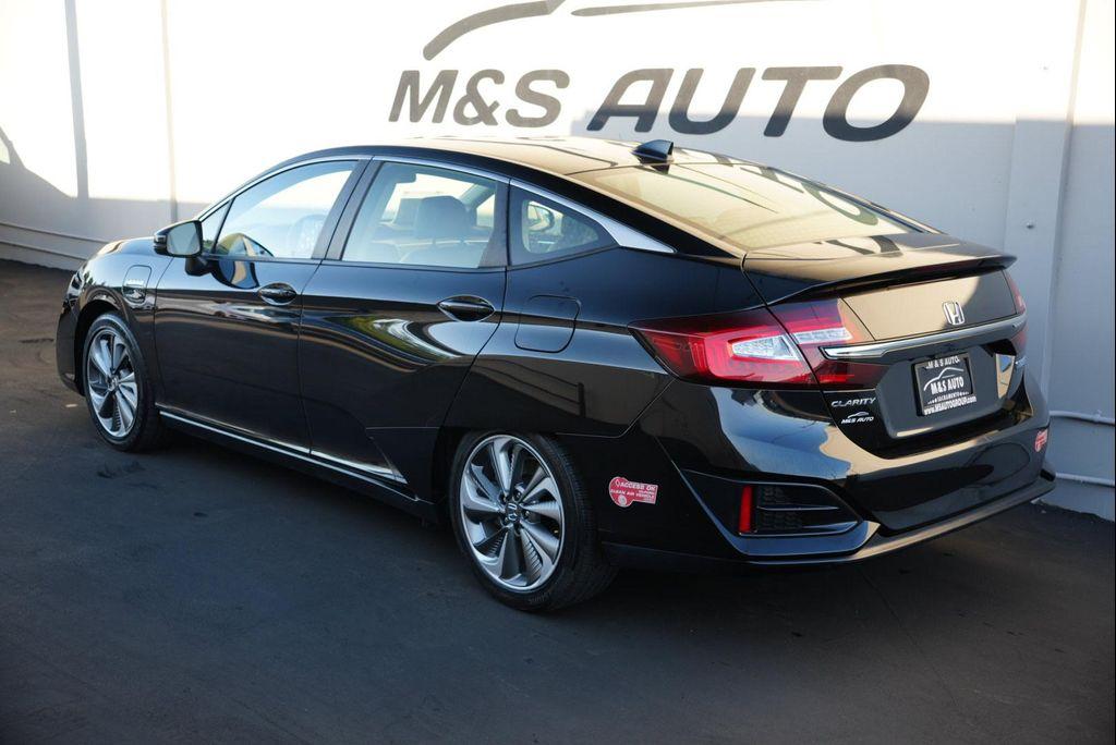 used 2018 Honda Clarity Plug-In Hybrid car, priced at $18,901
