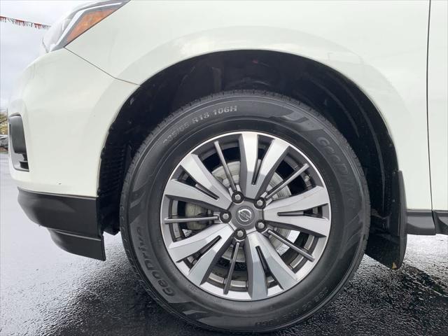 used 2019 Nissan Pathfinder car, priced at $22,900