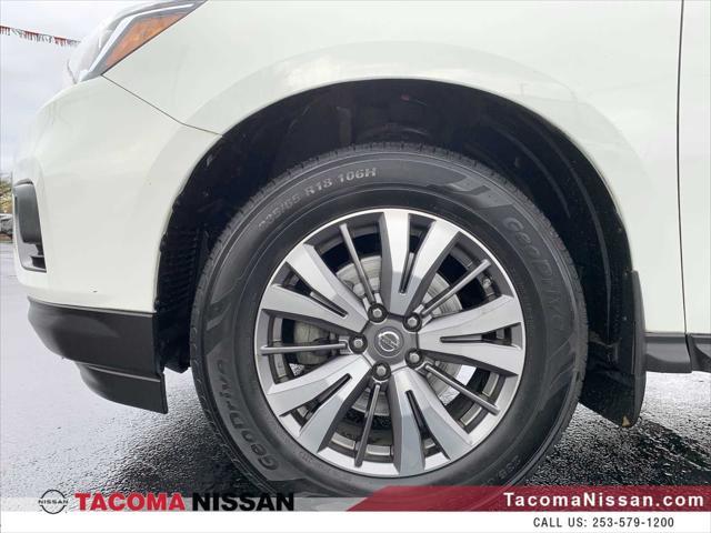 used 2019 Nissan Pathfinder car, priced at $18,900