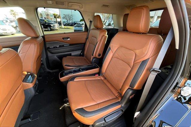 new 2024 Nissan Pathfinder car, priced at $55,735