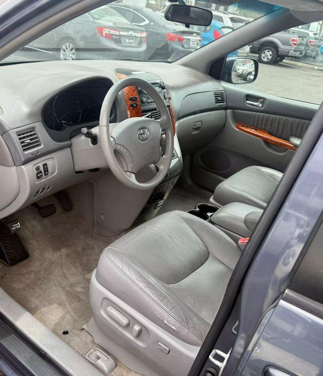 used 2006 Toyota Sienna car, priced at $8,695