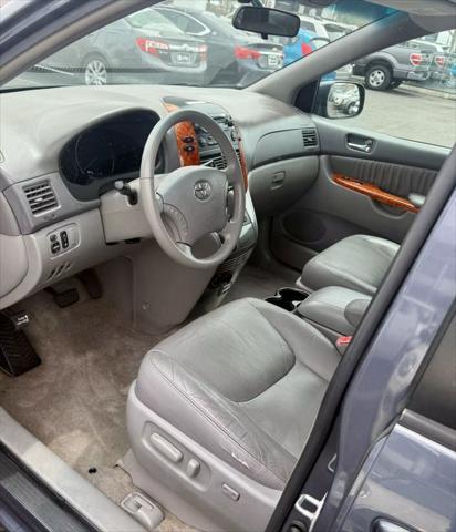 used 2006 Toyota Sienna car, priced at $9,995