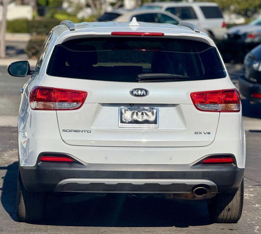 used 2016 Kia Sorento car, priced at $11,495