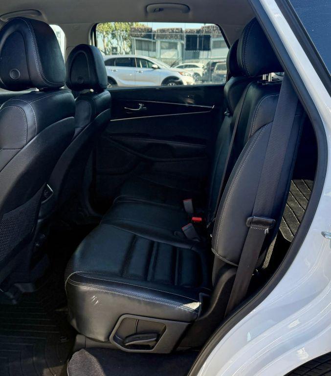 used 2016 Kia Sorento car, priced at $11,495