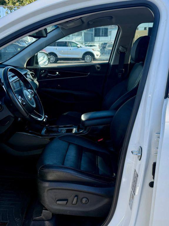 used 2016 Kia Sorento car, priced at $11,495