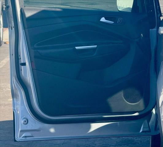 used 2017 Ford Escape car, priced at $9,495