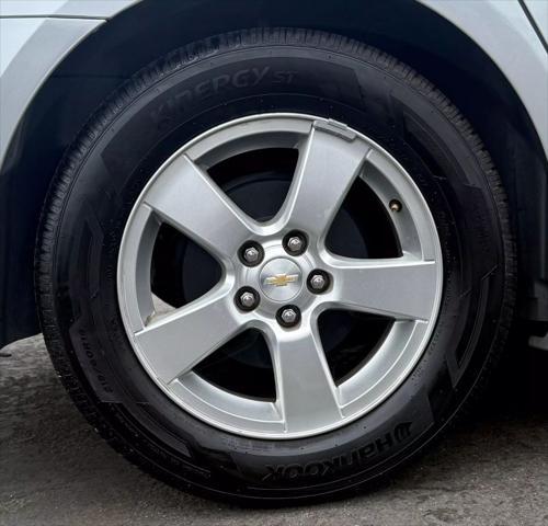 used 2014 Chevrolet Cruze car, priced at $8,995