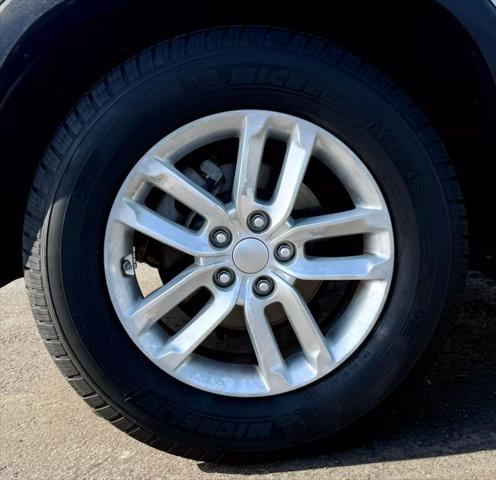used 2015 Kia Sorento car, priced at $11,495