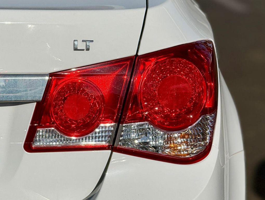 used 2014 Chevrolet Cruze car, priced at $7,995