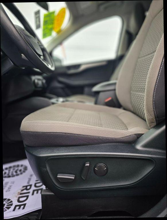 used 2022 Ford Escape car, priced at $9,104