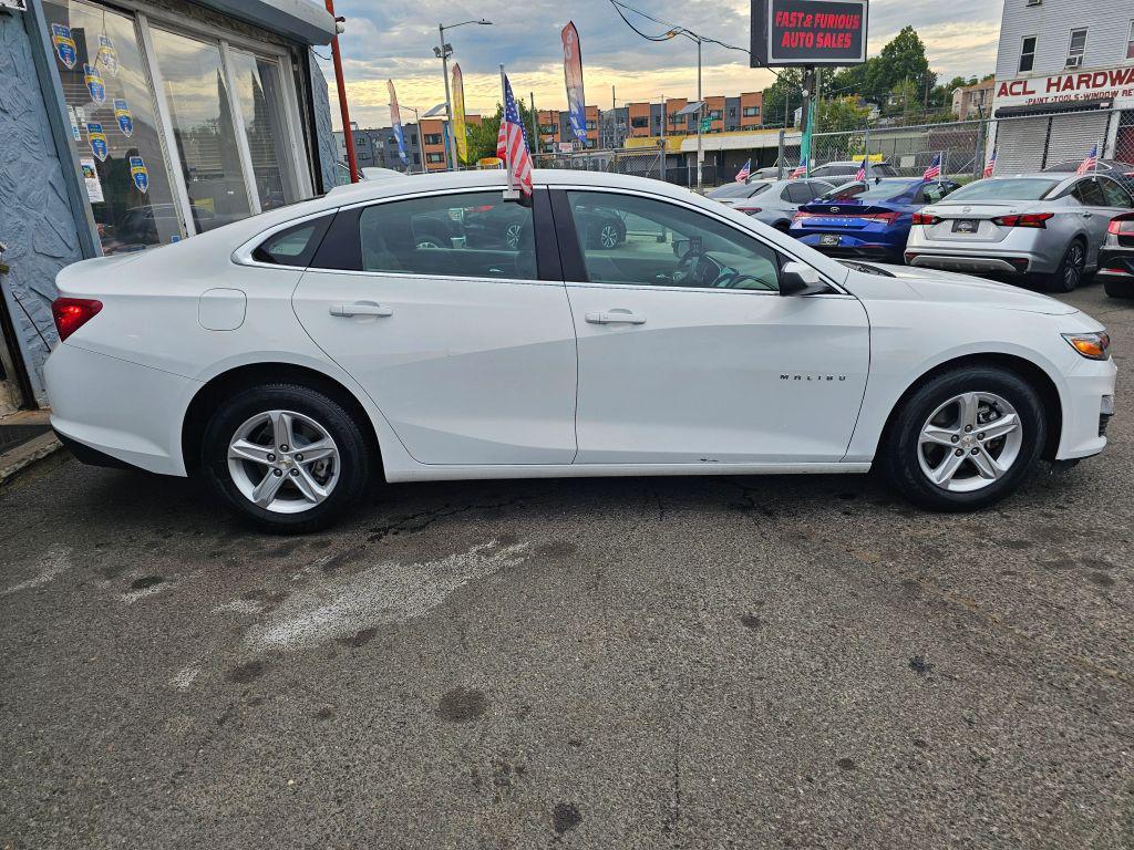 used 2024 Chevrolet Malibu car, priced at $15,995