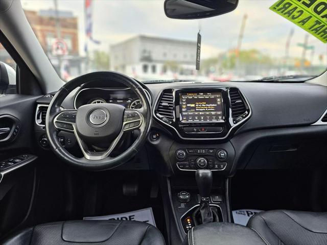 used 2019 Jeep Cherokee car, priced at $17,428