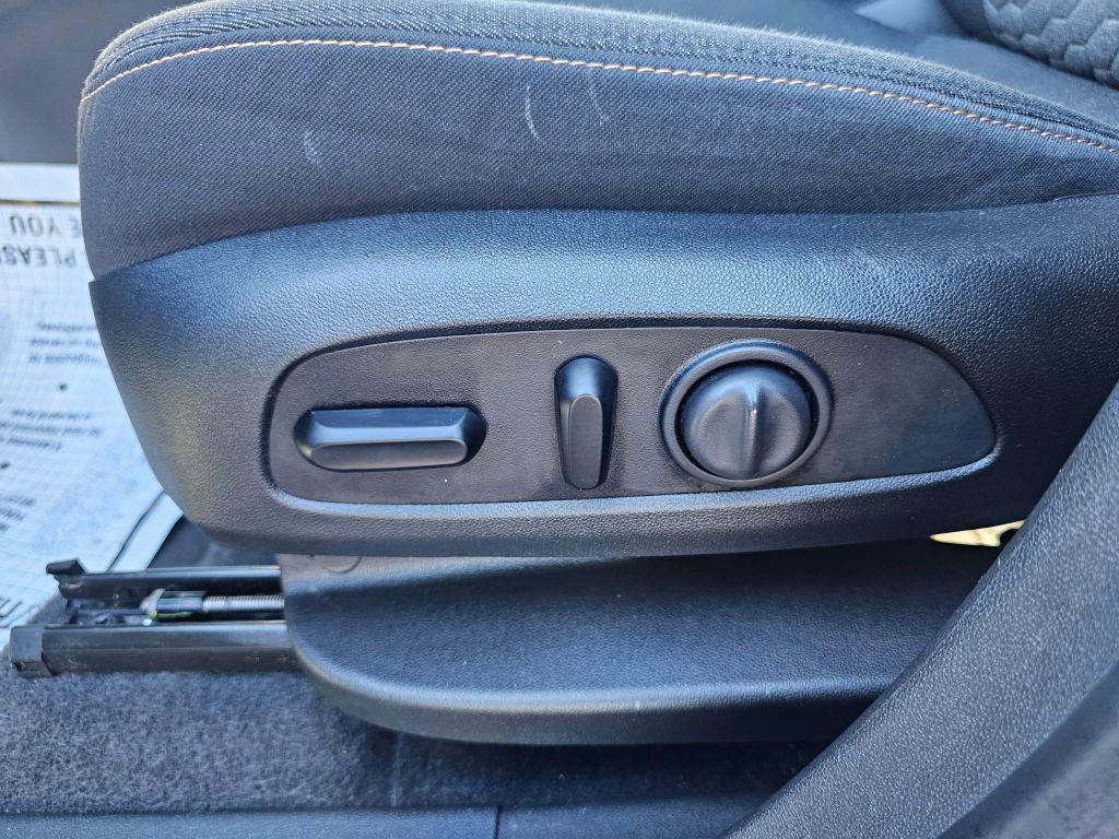 used 2020 Chevrolet Equinox car, priced at $15,041