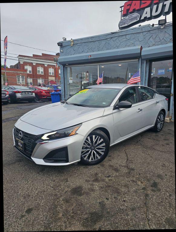 used 2024 Nissan Altima car, priced at $15,850