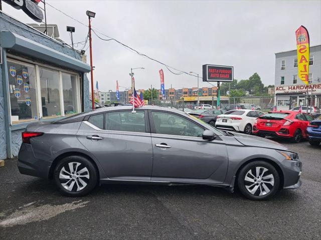 used 2022 Nissan Altima car, priced at $12,098