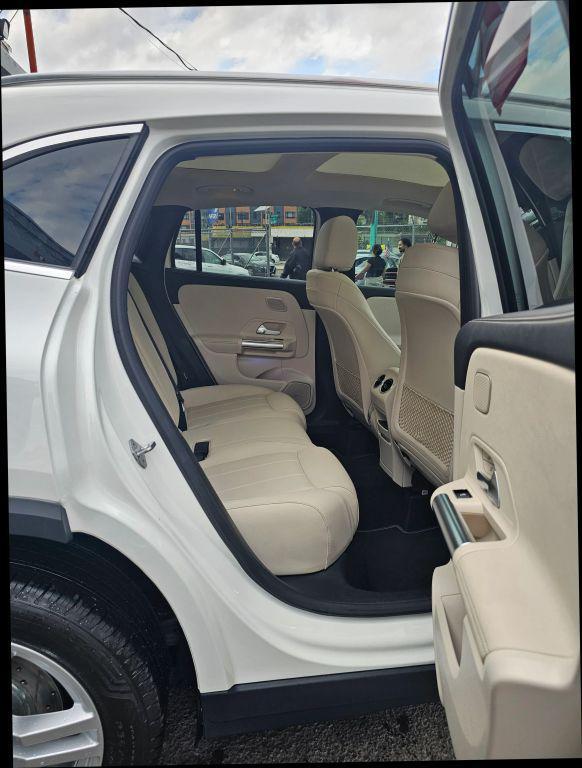 used 2021 Mercedes-Benz GLA 250 car, priced at $16,232