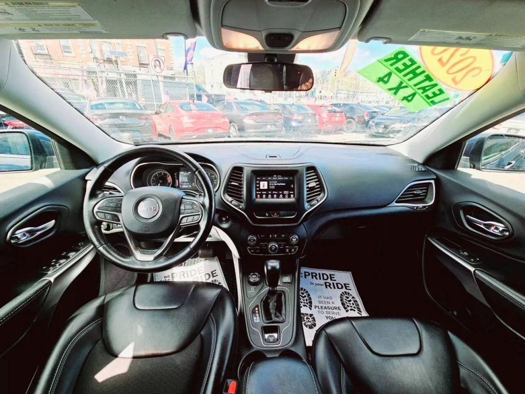 used 2020 Jeep Cherokee car, priced at $16,022