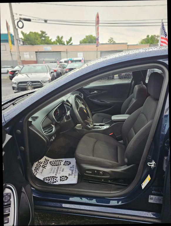 used 2022 Chevrolet Malibu car, priced at $14,789