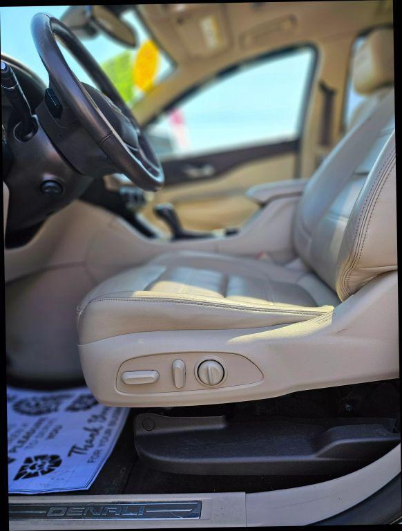 used 2019 GMC Acadia car, priced at $19,868