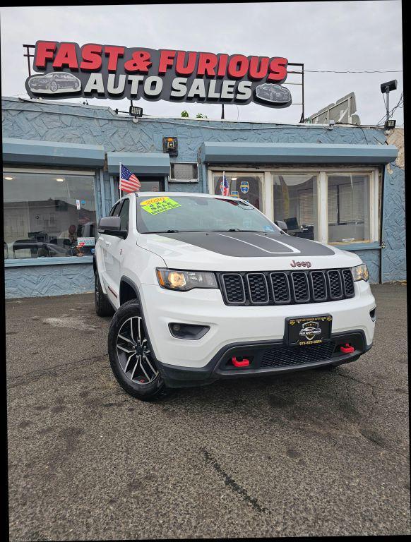 used 2020 Jeep Grand Cherokee car, priced at $16,305