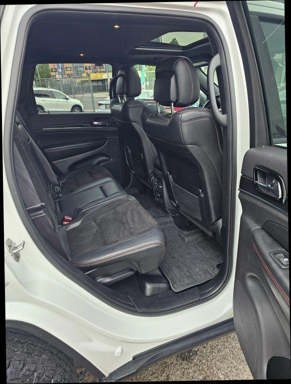 used 2020 Jeep Grand Cherokee car, priced at $16,305