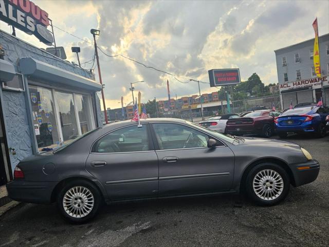 used 2005 Mercury Sable car, priced at $1,800