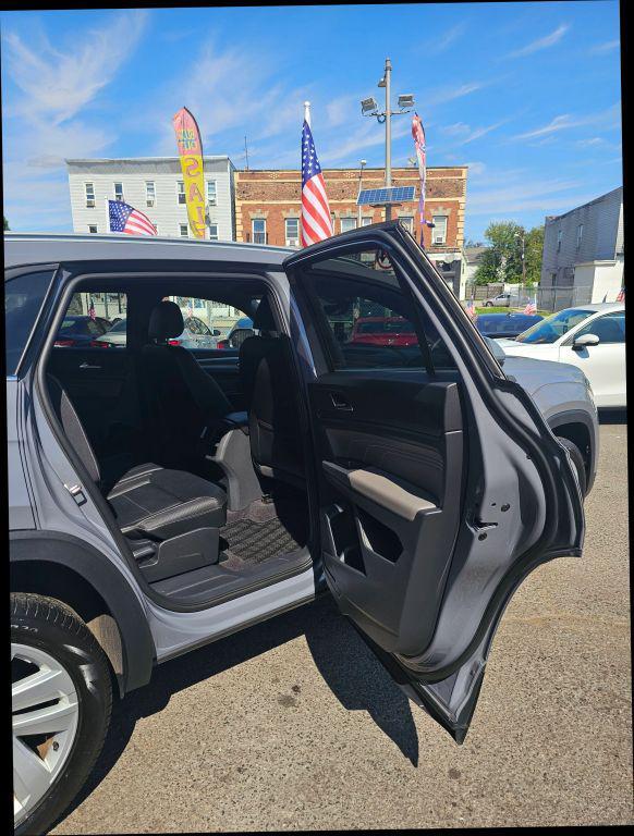 used 2021 Volkswagen Atlas Cross Sport car, priced at $16,999