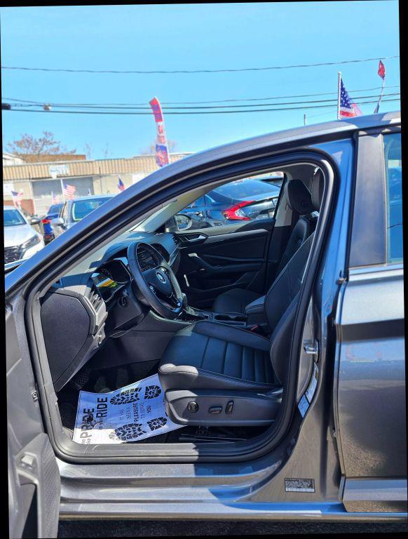 used 2021 Volkswagen Jetta car, priced at $15,615