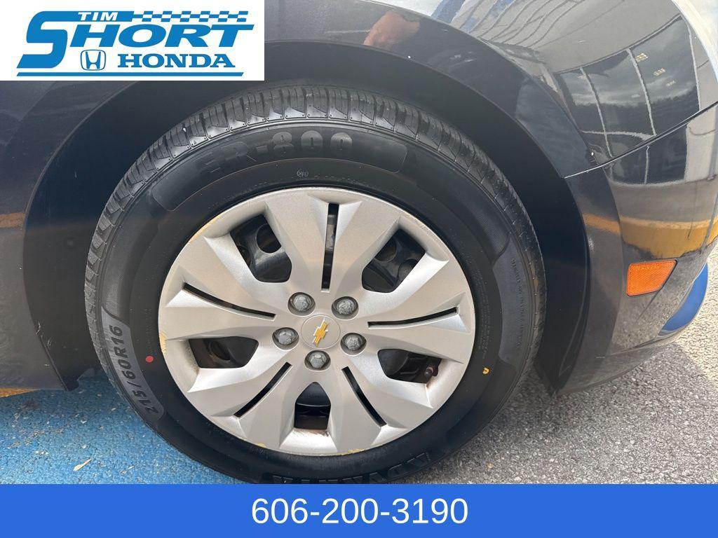 used 2013 Chevrolet Cruze car, priced at $8,000