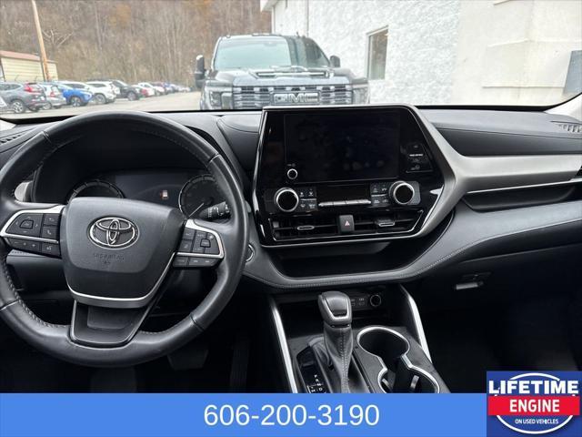 used 2023 Toyota Highlander car, priced at $34,900