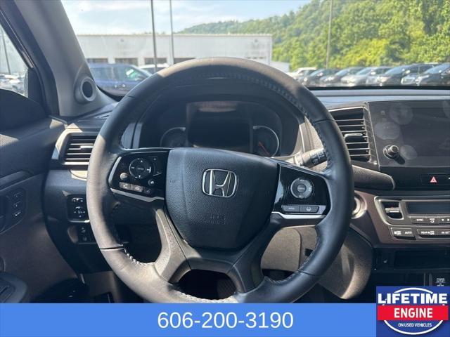 used 2022 Honda Pilot car, priced at $32,000