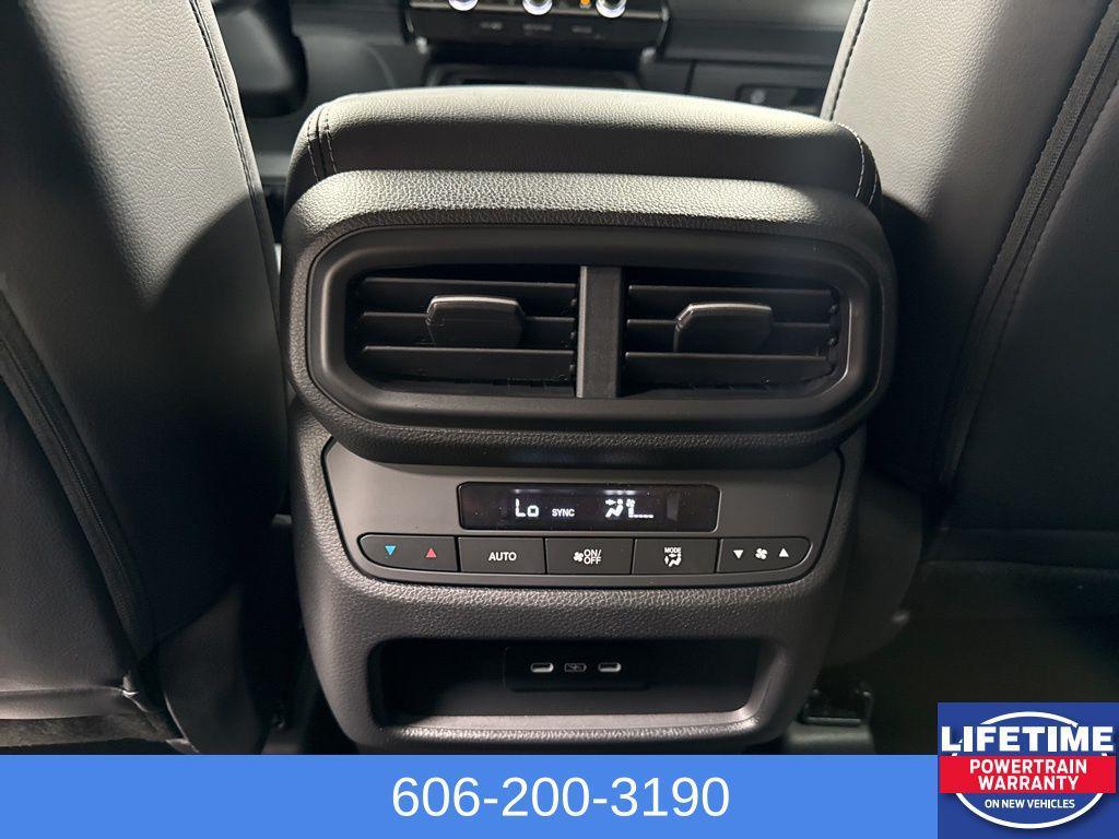 new 2025 Honda Pilot car, priced at $48,280
