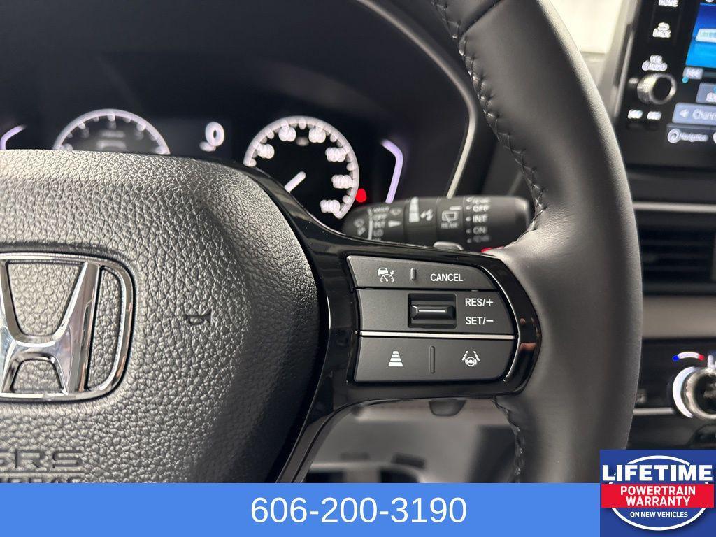 new 2025 Honda Pilot car, priced at $51,995