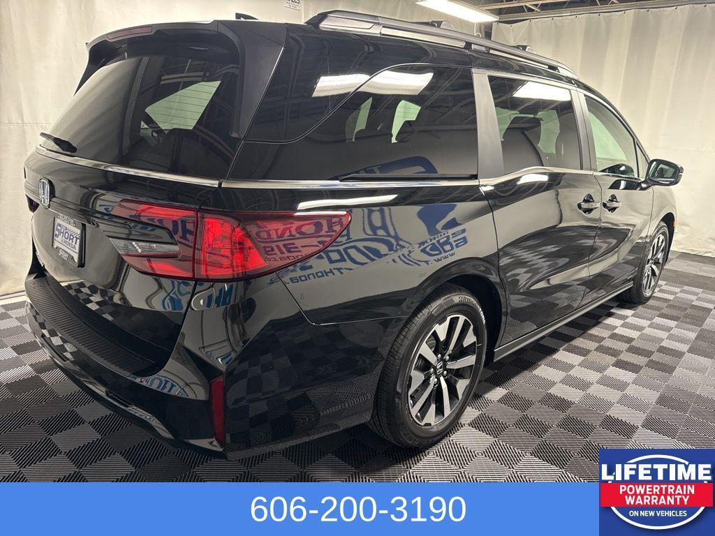 new 2026 Honda Odyssey car, priced at $42,885