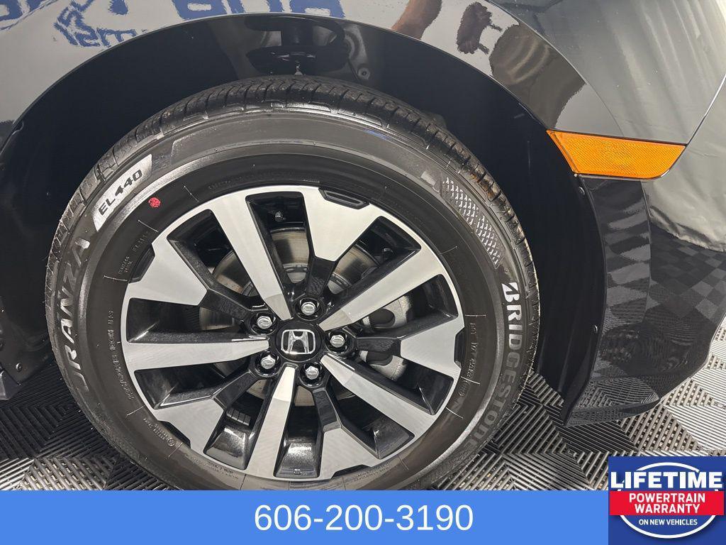 new 2026 Honda Odyssey car, priced at $42,885