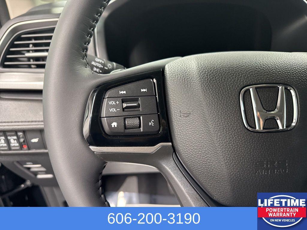 new 2026 Honda Odyssey car, priced at $42,885