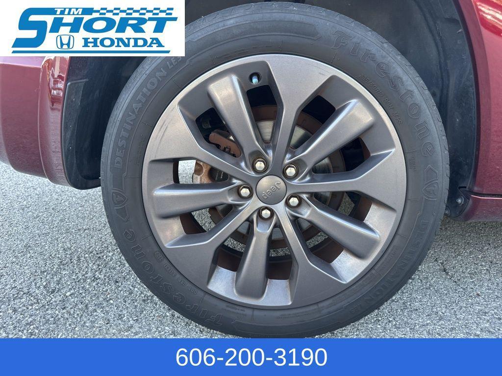 used 2019 Jeep Cherokee car, priced at $15,700