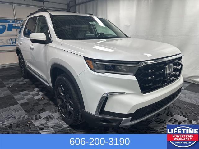 new 2025 Honda Pilot car, priced at $53,405