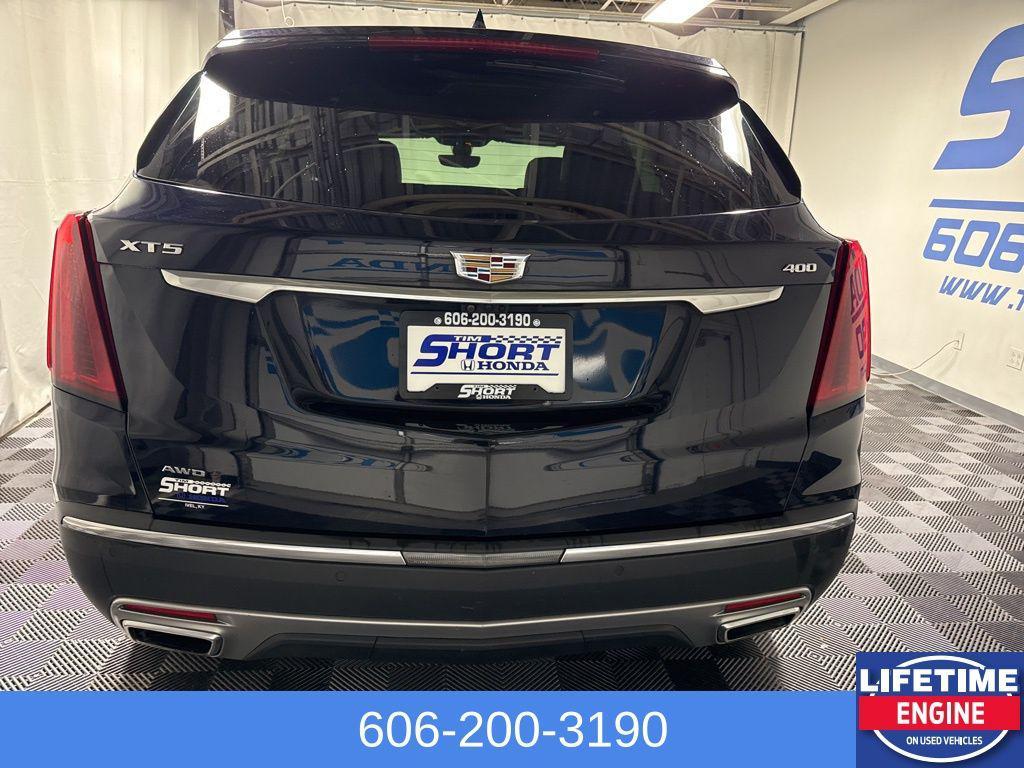 used 2022 Cadillac XT5 car, priced at $32,000