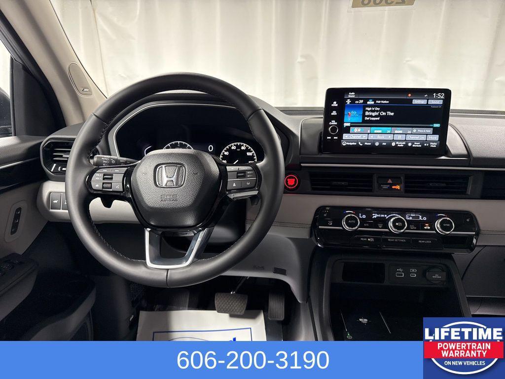 new 2025 Honda Pilot car, priced at $52,995