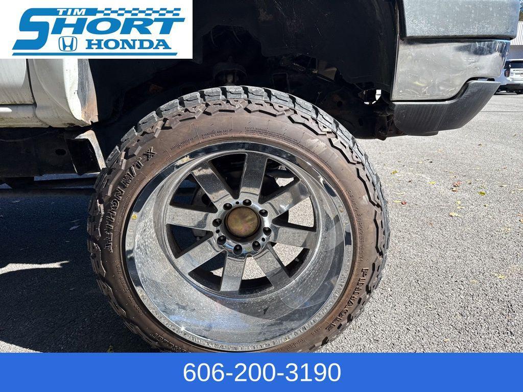 used 2005 Chevrolet Silverado 2500 car, priced at $7,400