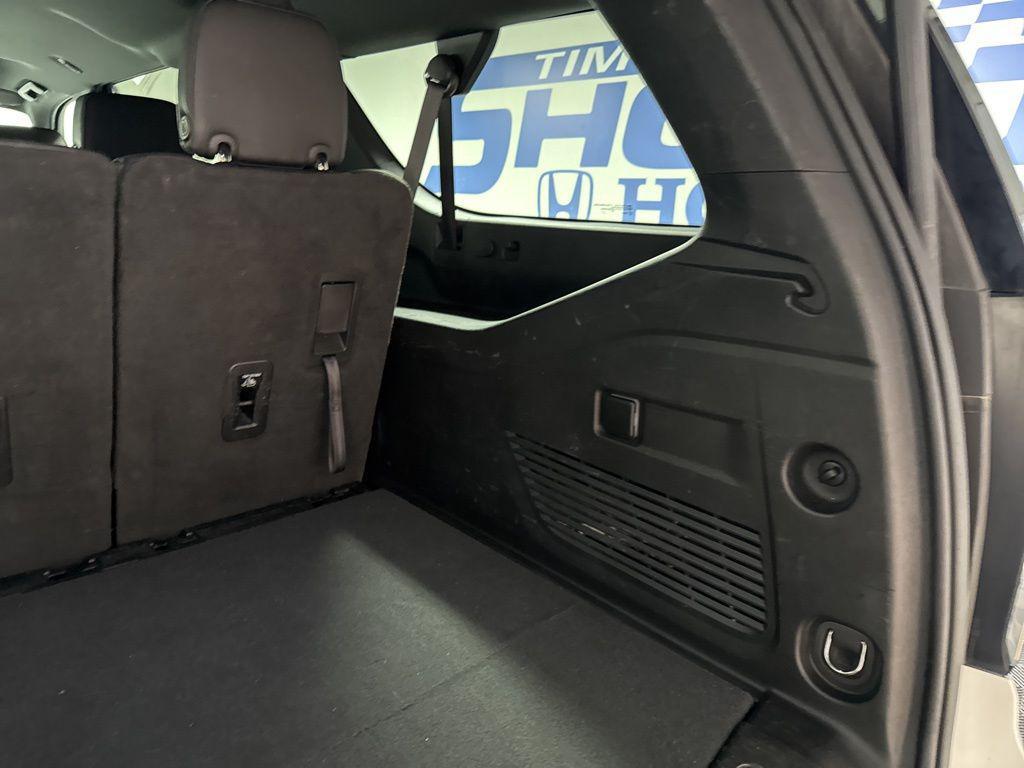 used 2023 Chevrolet Suburban car, priced at $40,600