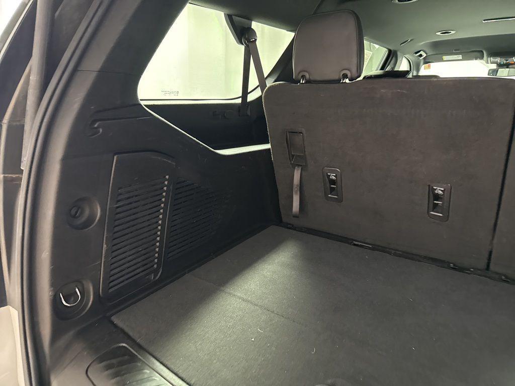 used 2023 Chevrolet Suburban car, priced at $40,600
